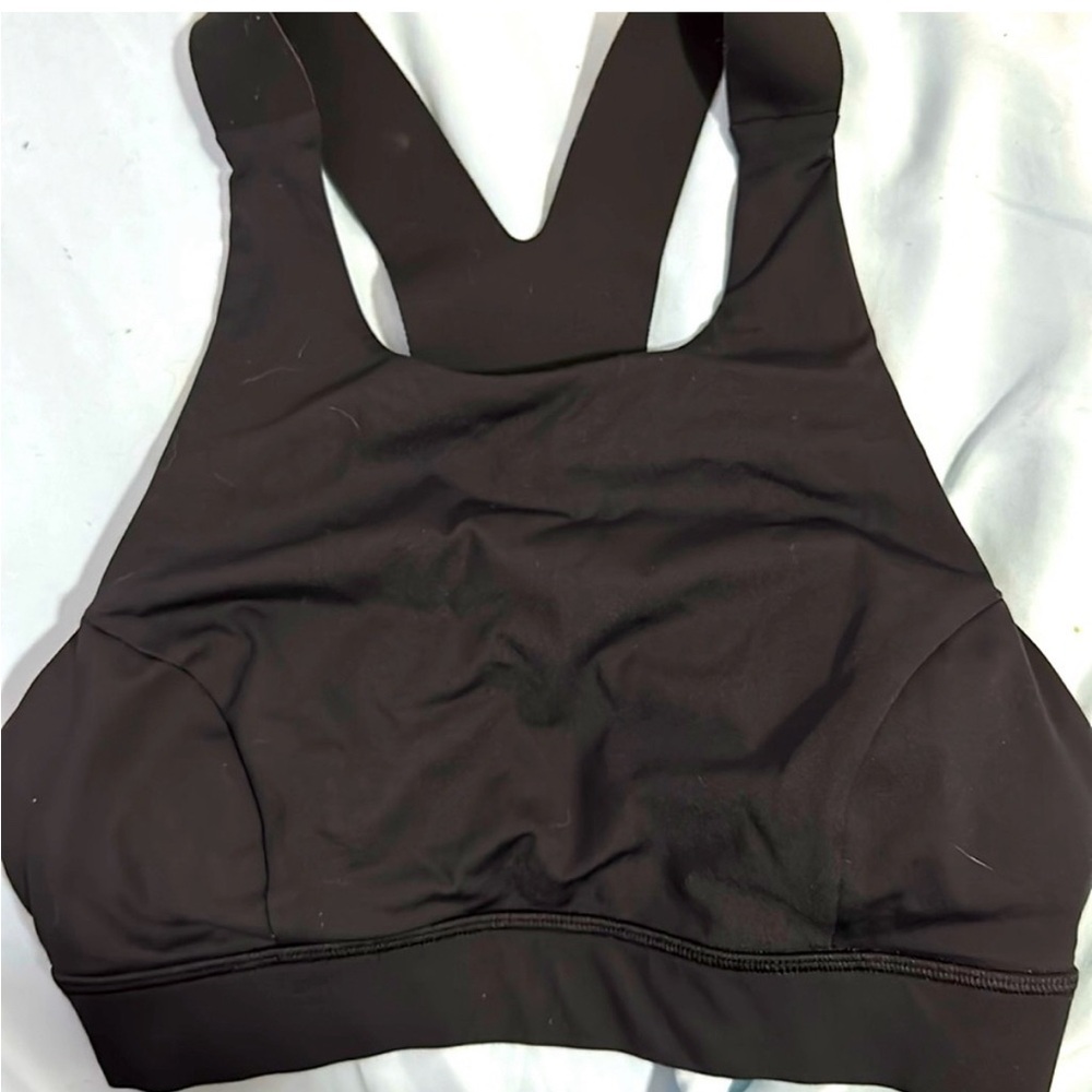 Lululemon sports bra (size 6)